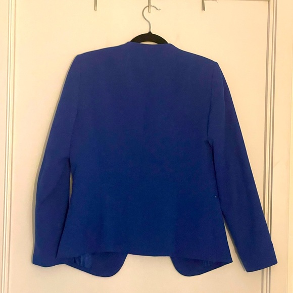 Tahari Sapphire Blue Blazer, size 8. - Picture 7 of 8